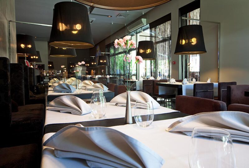 Seven Resto - Large Room Seven Resto - Large Room